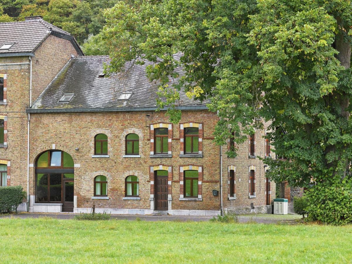 A Large Family House Villa Stavelot Exterior photo
